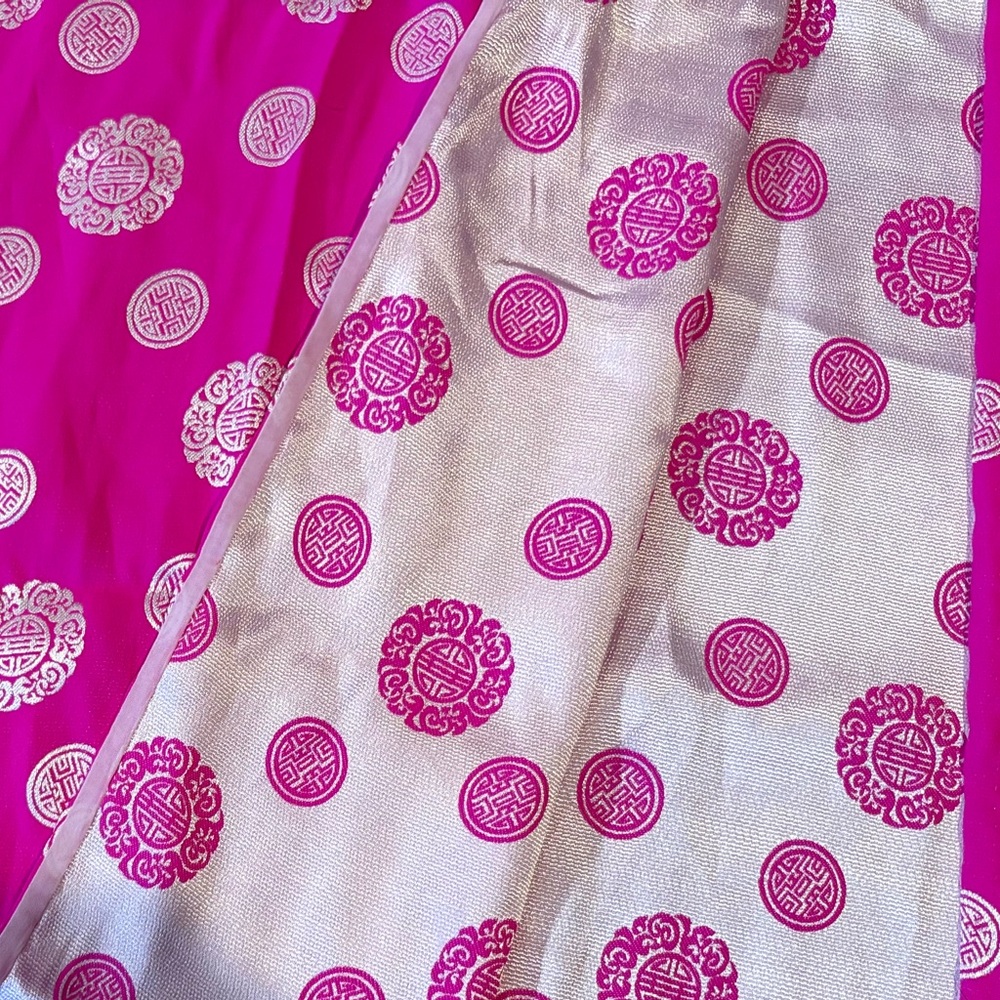 Traditional Vietnamese Áo Dài, Pink and Silver, Vintage, Size XS/S - Picture 6 of 11
